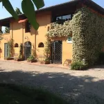 مزرعة للإقامة Azienda Agrituristica Santissima Trinita